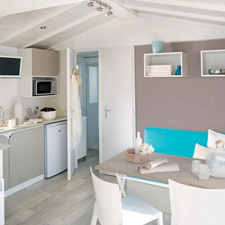 In Hohenlychen Mit Grill, Loggia 2 Holiday home *